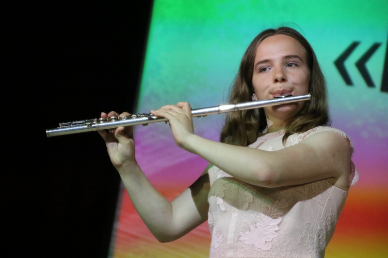 Концерт «Высокая нота» подготовили юные озерские артисты и музыканты для своих сверстников