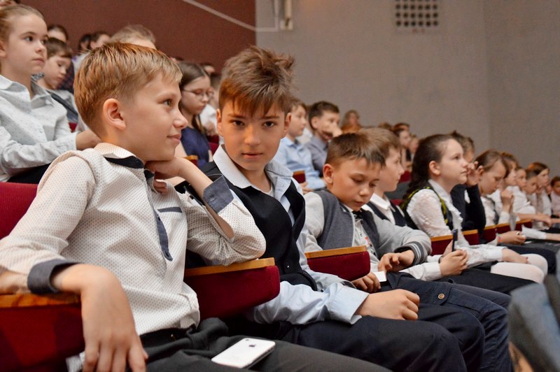 Младшие школьники в Озерске изучают православные традиции
