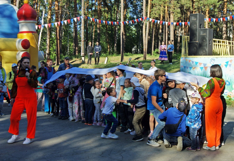 День защиты детей в Озерске прошел весело и ярко День защиты детей в Озерске прошел весело и ярко