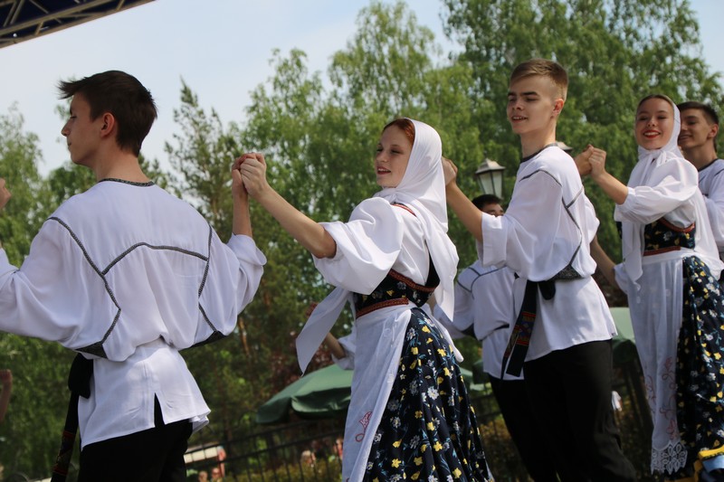 В Озерске прошёл фестиваль искусств, посвящённый Дню славянской письменности и культуры В Озерске прошёл фестиваль искусств, посвящённый Дню славянской письменности и культуры