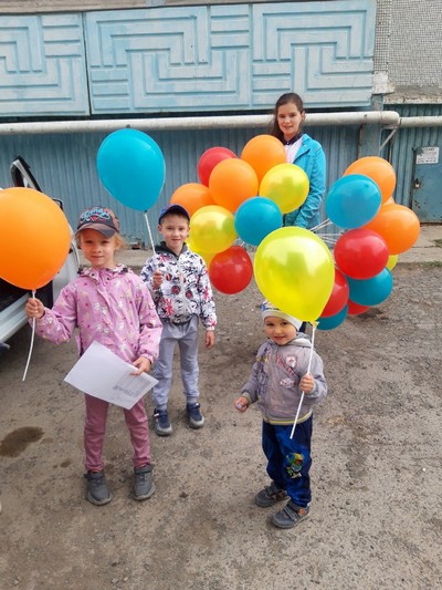 Депутаты поздравили юных озерчан