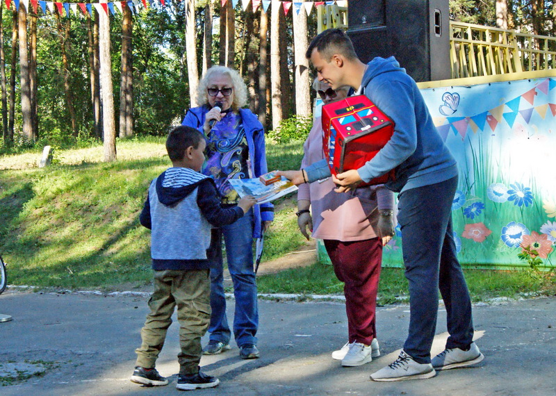 День защиты детей в Озерске прошел весело и ярко