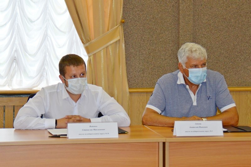 Депутаты поручили Контрольно-счетной палате провести внеплановую проверку в УКСиБ