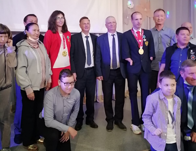 Паралимпийских чемпионов встретили в Озерске