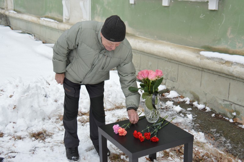 В Озерске открыли мемориальную доску в память об Александре Гапонове