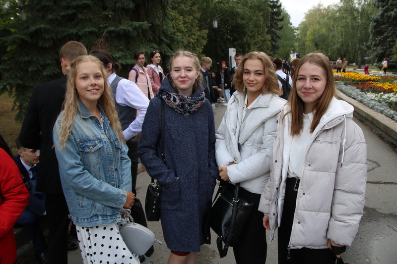 Для будущих выпускников Озерска прозвучал первый звонок нового учебного года