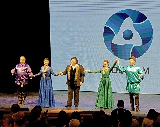 «Геликон-опера» представила в Озерске концертную программу «Пять звезд»
