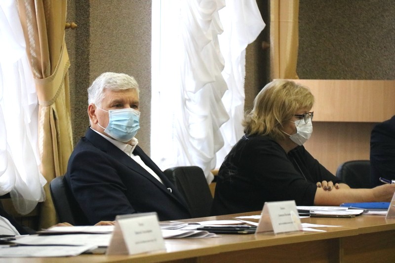 Депутаты рассмотрели широкий круг вопросов