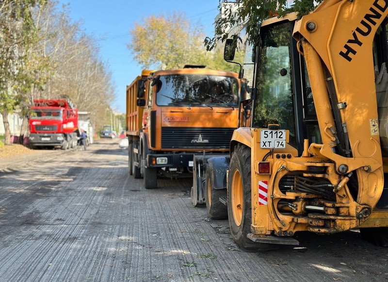 В Озерском городском округе продолжается обновление автодорог