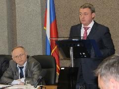 Депутаты положительно оценили работу Евгения Тарасова