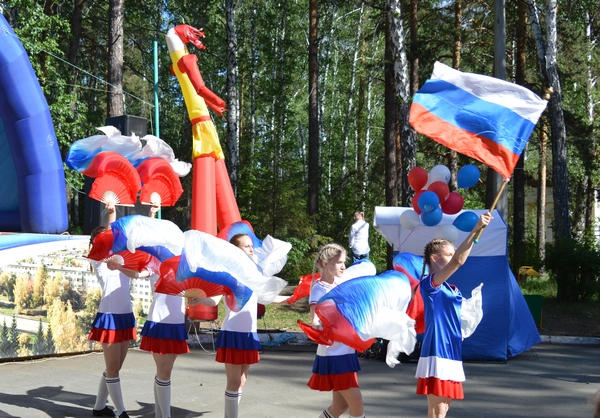 Главный праздник страны: как отметили День России в Озерске