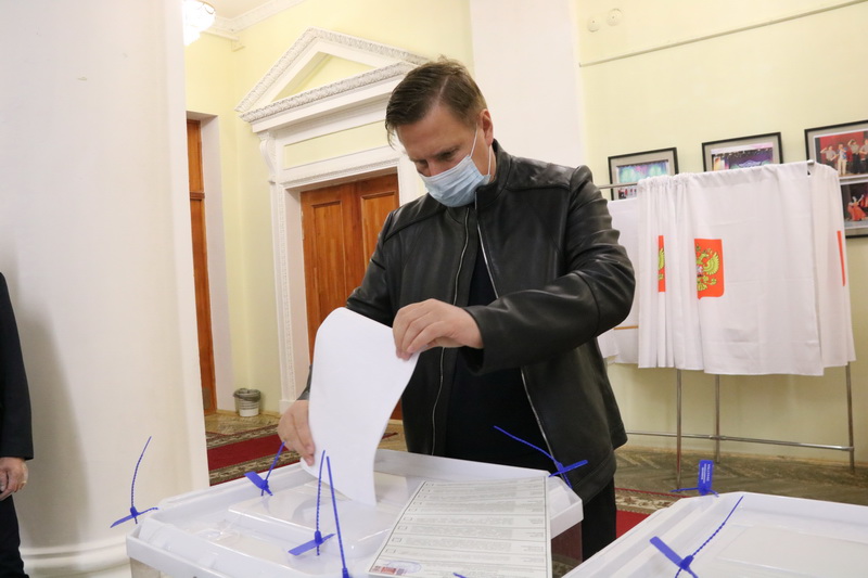 Руководители муниципалитета проголосовали на выборах депутатов Государственной Думы 