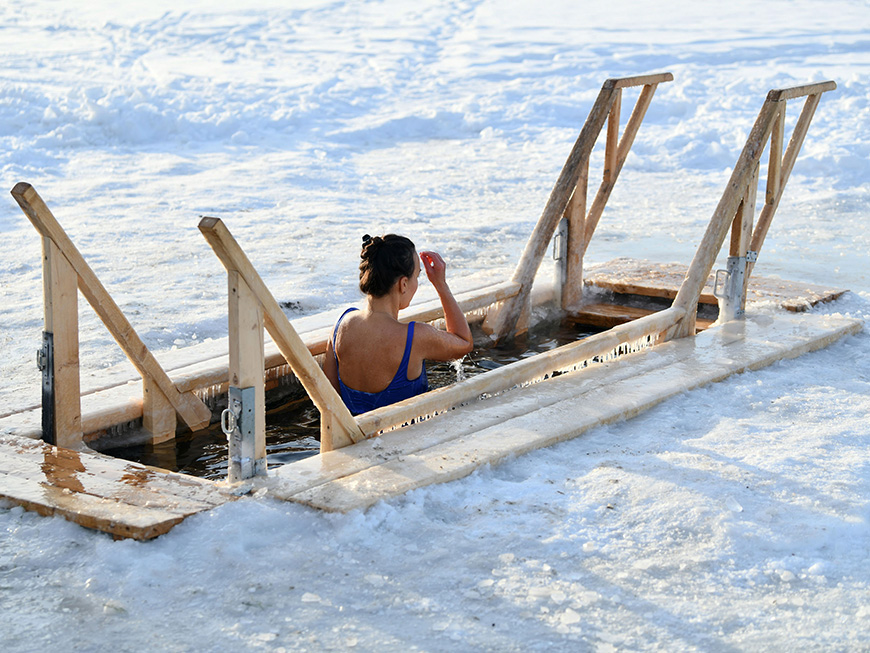 В Озерске определены места и меры безопасности на время проведения крещенских купаний